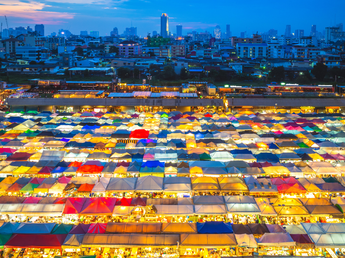 Wettbewerb der Talente: Thai Saxophone Competition begeistert in Bangkok!