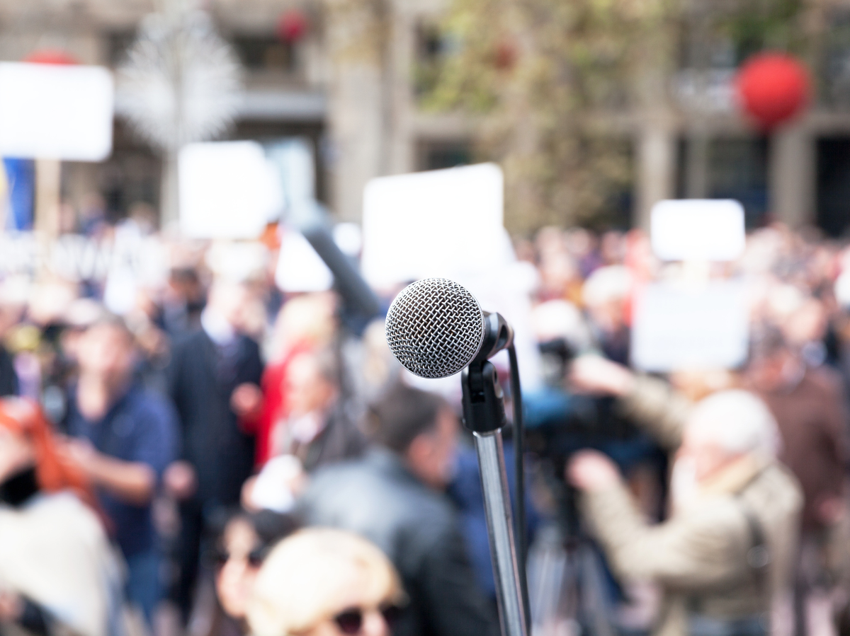 Politische Krise in Thailand: Bevölkerung fordert dringend neue Verfassung!