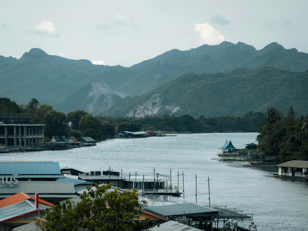 Bangkok im Müllkampf: Bürger helfen aktiv bei Abfalltrennung!